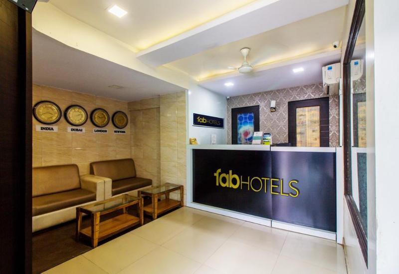Fabexpress Time Square Hotel Thane Bagian luar foto