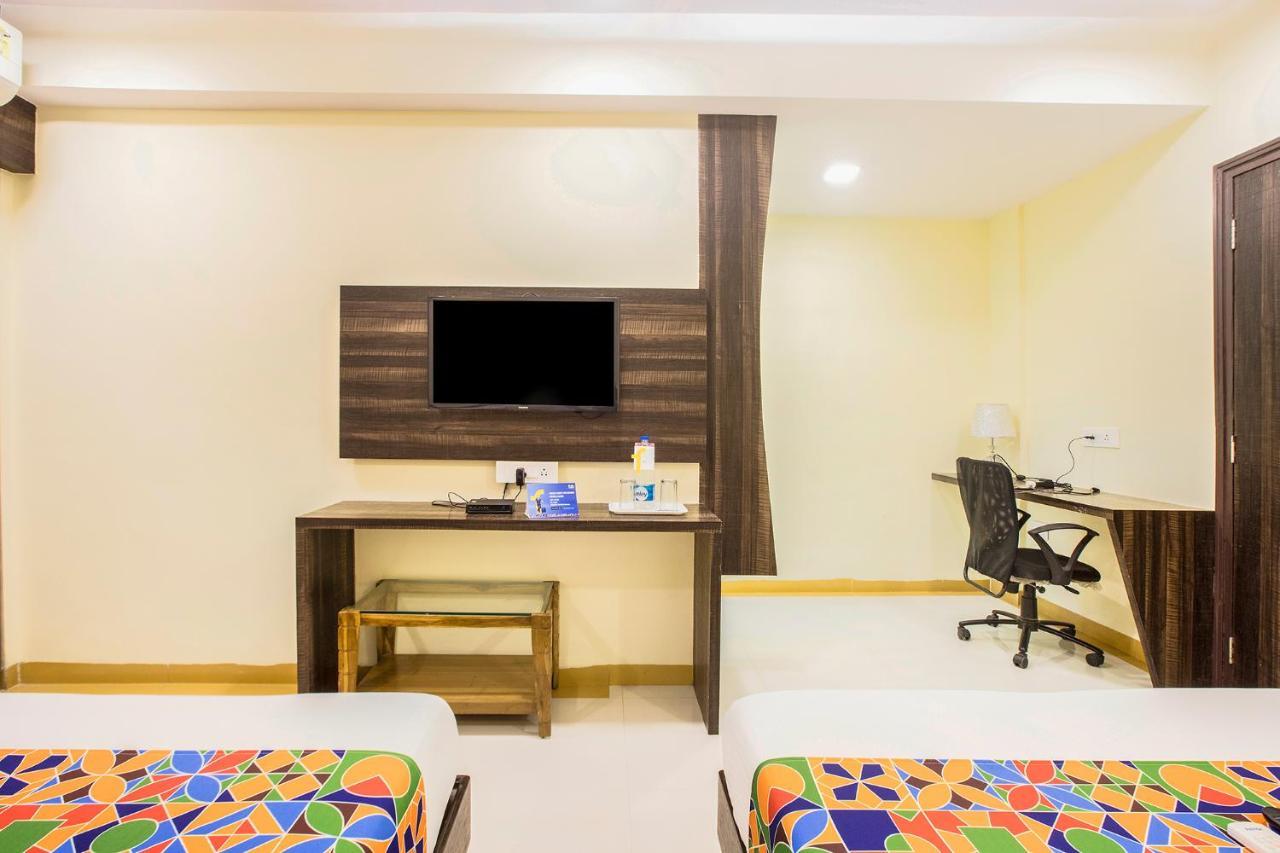 Fabexpress Time Square Hotel Thane Bagian luar foto