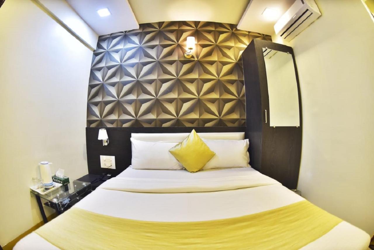 Fabexpress Time Square Hotel Thane Bagian luar foto