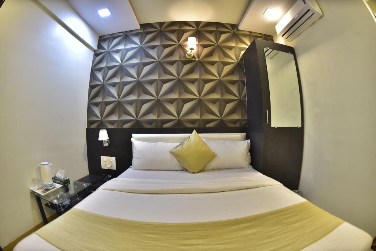 Fabexpress Time Square Hotel Thane Bagian luar foto