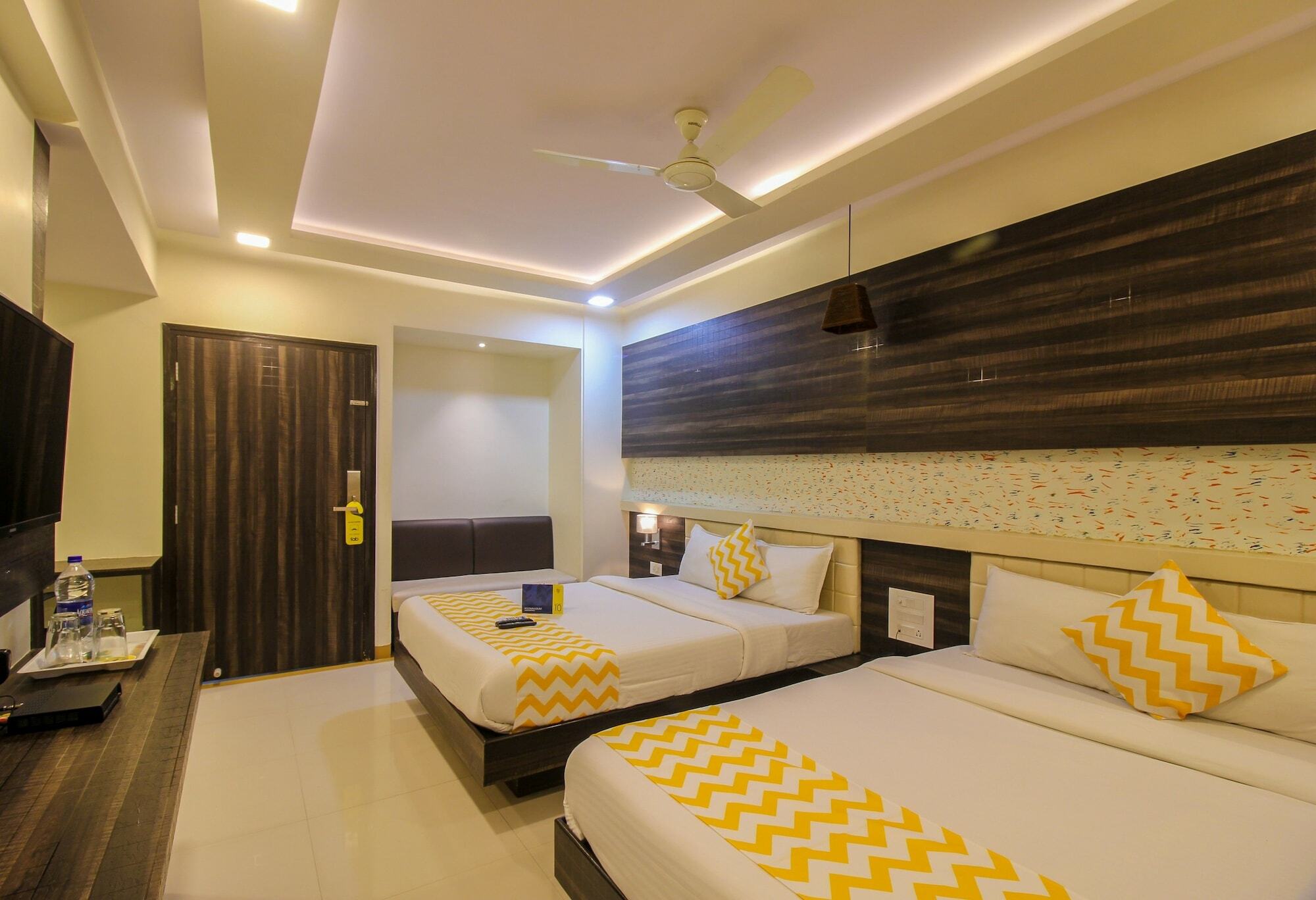 Fabexpress Time Square Hotel Thane Bagian luar foto